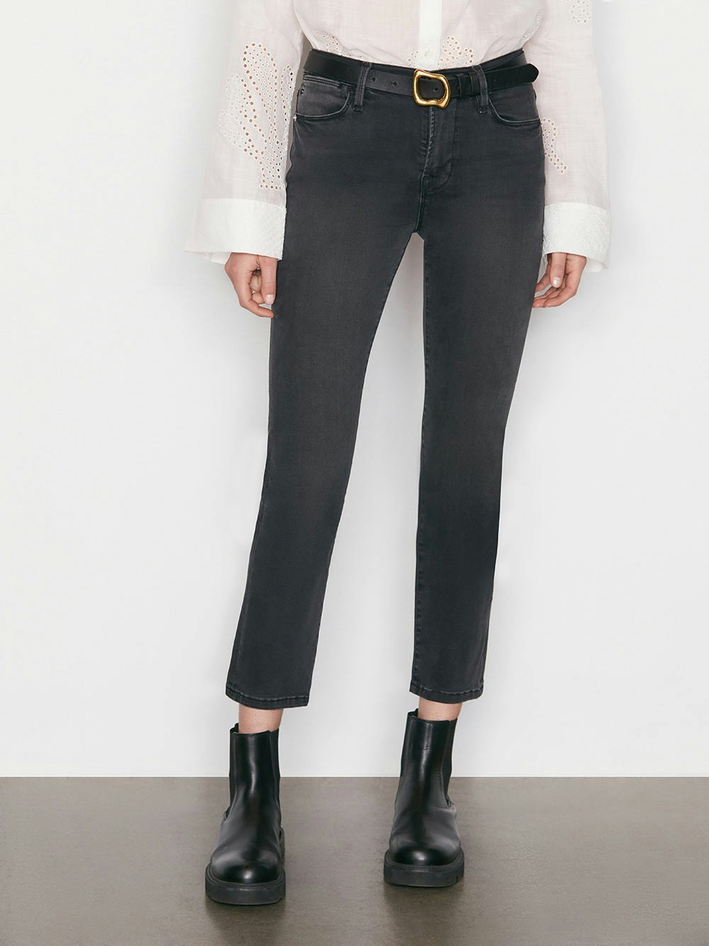 jeans front view alt:size alt:fit1